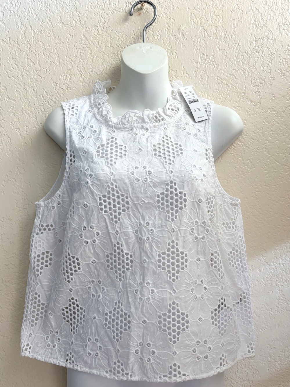 J. Crew White Floral Eyelet Sleeveless blouse, S. S.